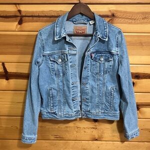 Levi's Women's Light Blue Jean Jacket
